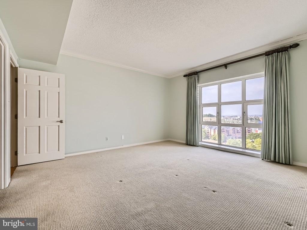 250 President Street, Unit 806 Baltimore, MD 21202 - Photo 47 of 55