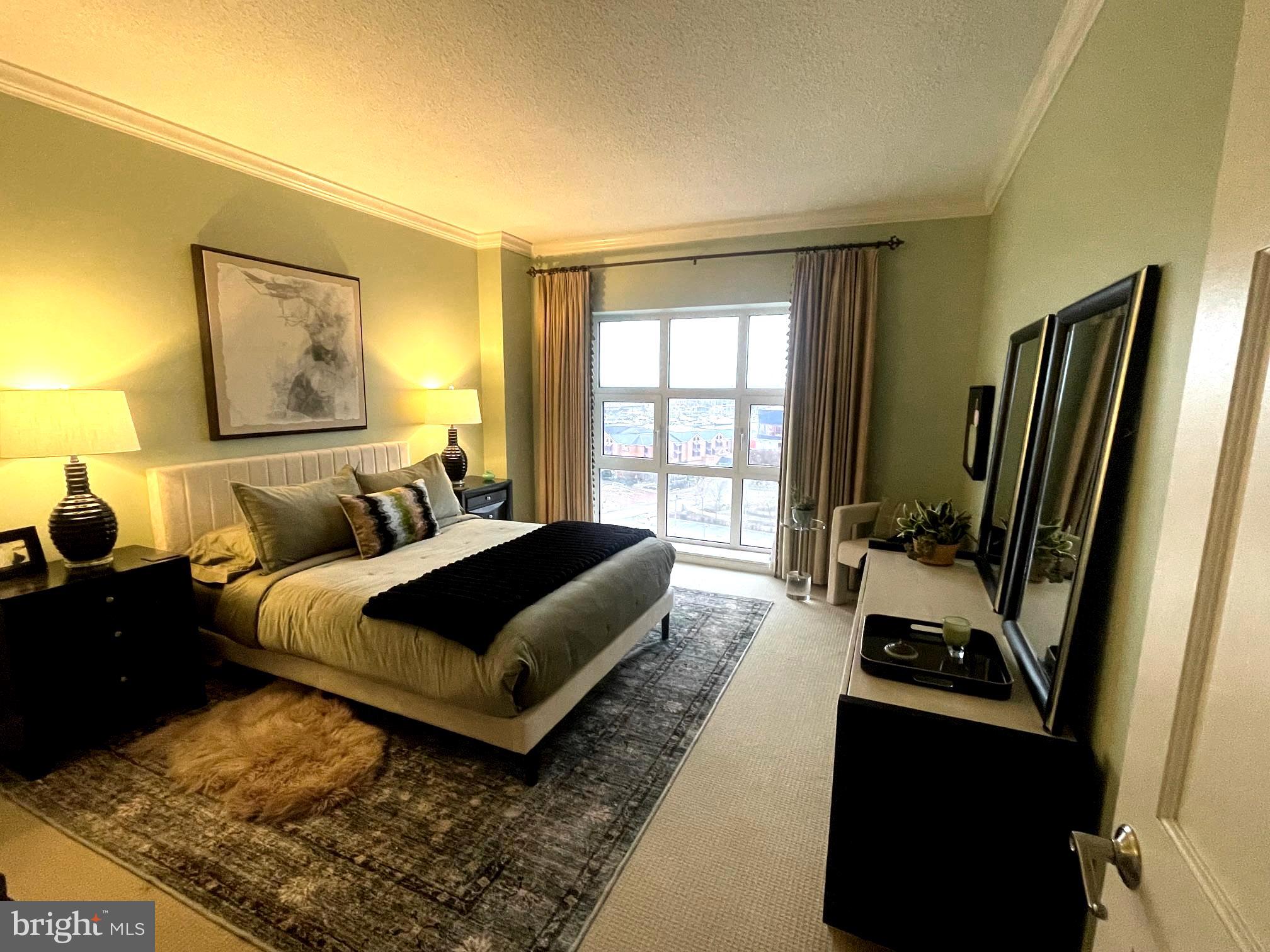 250 President Street, Unit 806 Baltimore, MD 21202 - Photo 53 of 55