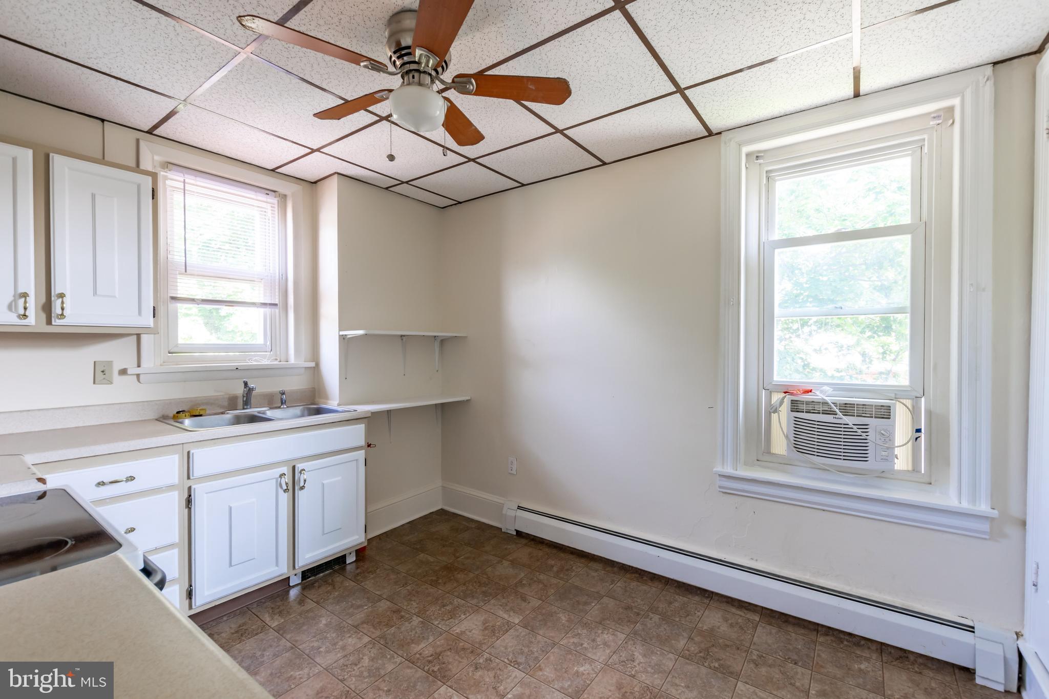 329 Walnut Street Spring City, PA 19475 - Photo 22 of 67 331 Upper - Kitchen