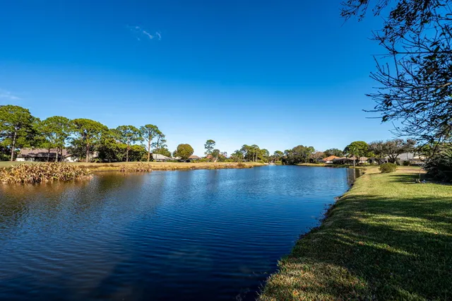 $829,900 | 1157 Southwest Mirror Lake Cove, Port St. Lucie, FL 34986