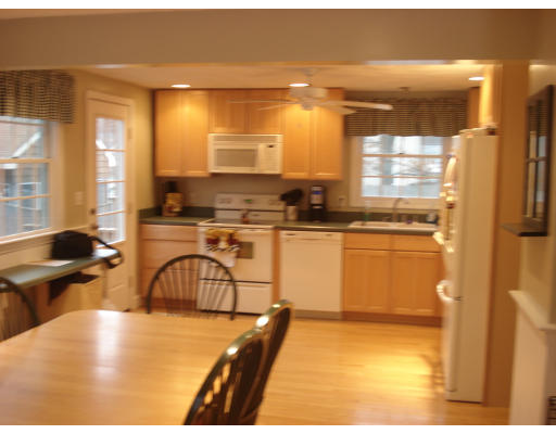 45 Charme Road Billerica, MA 01821 - Photo 3 of 16