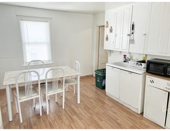 13 West Street Worcester, MA 01609 - Photo 14 of 18