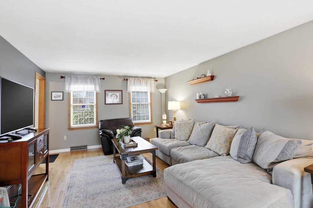 60 Old Farm Road Bridgewater, MA 02324 - Photo 9 of 42