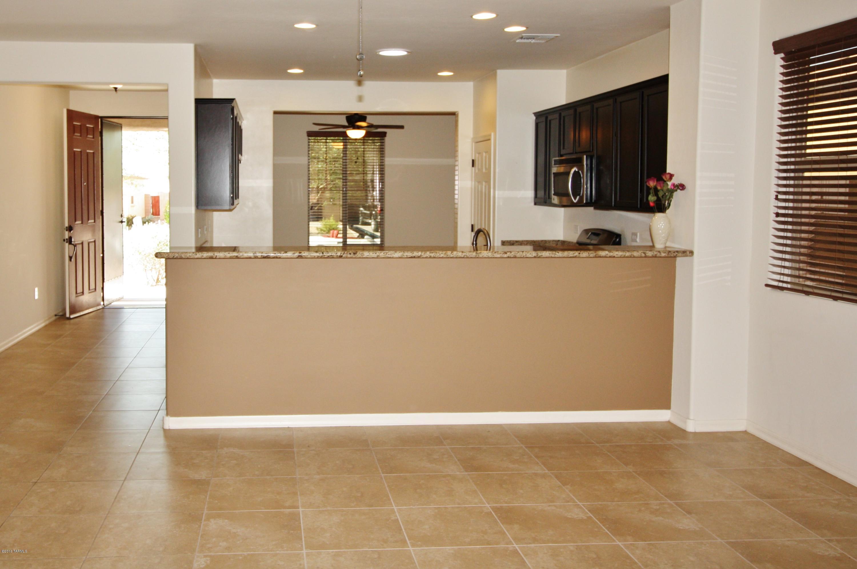 258 East Sycamore View Road Vail, AZ 85641 - Photo 4 of 31 Gallery Image 4