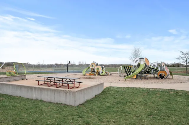 $375,000 | 386 Greenway Drive, Delano, MN 55328