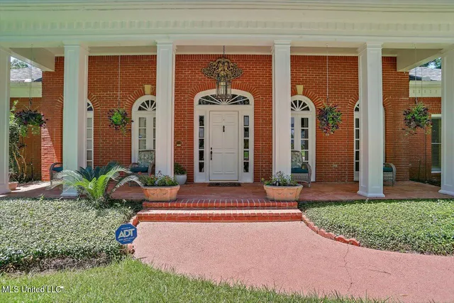 $436,000 | 47 Avery Circle, Jackson, MS 39211
