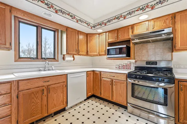 $275,000 | 4-a138 Winchester Drive, Apple River, IL 61001