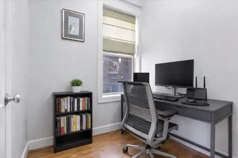 $699,500 | 4950 North Winchester Avenue, Unit 1, Chicago, IL 60640