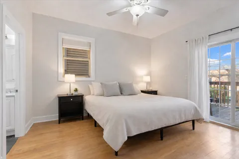 $699,500 | 4950 North Winchester Avenue, Unit 1, Chicago, IL 60640