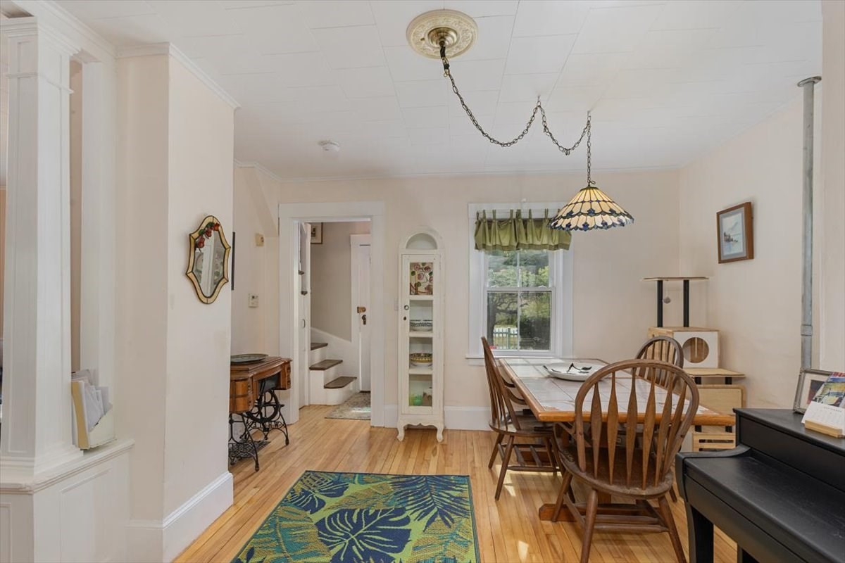 55 Haverhill Road Amesbury, MA 01913 - Photo 6 of 39 Gallery Image 6
