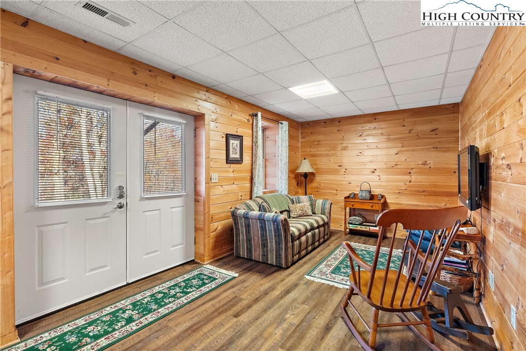 2935 Buck Mountain Road Purlear, NC 28665 - Photo 37 of 49 a very nice looking room with windows