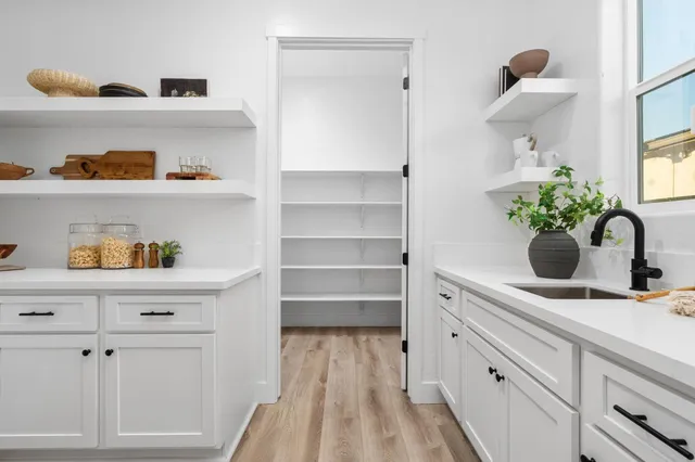 $995,000 | 1785 North Renn Avenue, Clovis, CA 93619