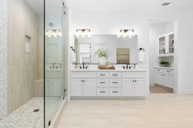 $995,000 | 1785 North Renn Avenue, Clovis, CA 93619