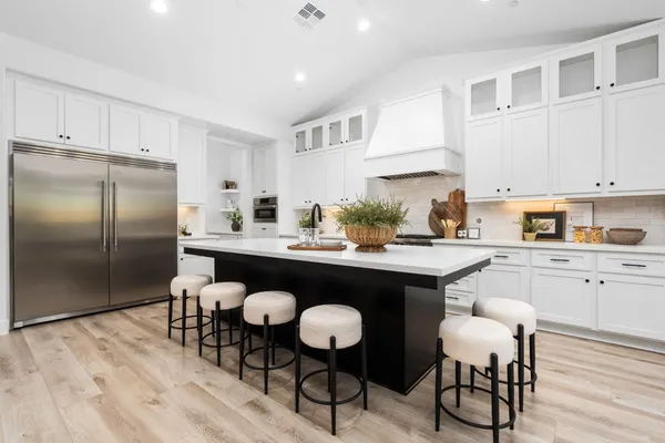 $1,050,000 | 1785 North Renn Avenue, Clovis, CA 93619