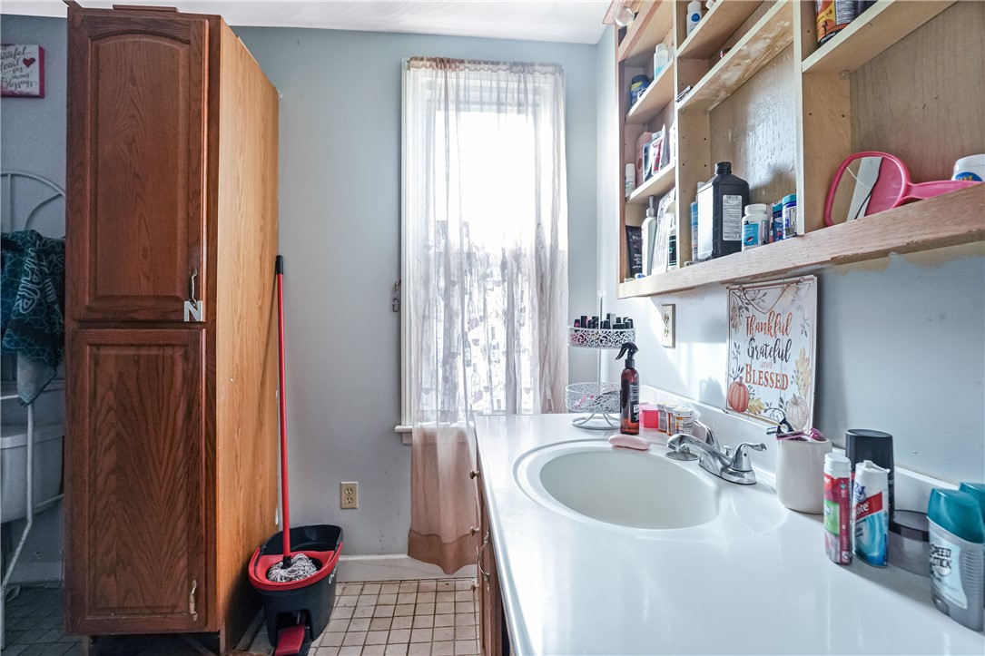 138 Hebert Avenue Woonsocket, RI 02895 - Photo 8 of 27