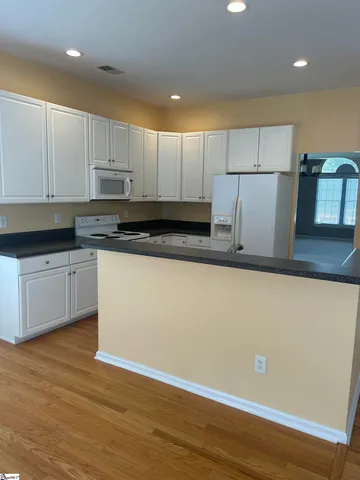 $2,495 | 5 Riverton Court, Greer, SC 29650