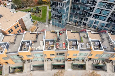 a picture of city view