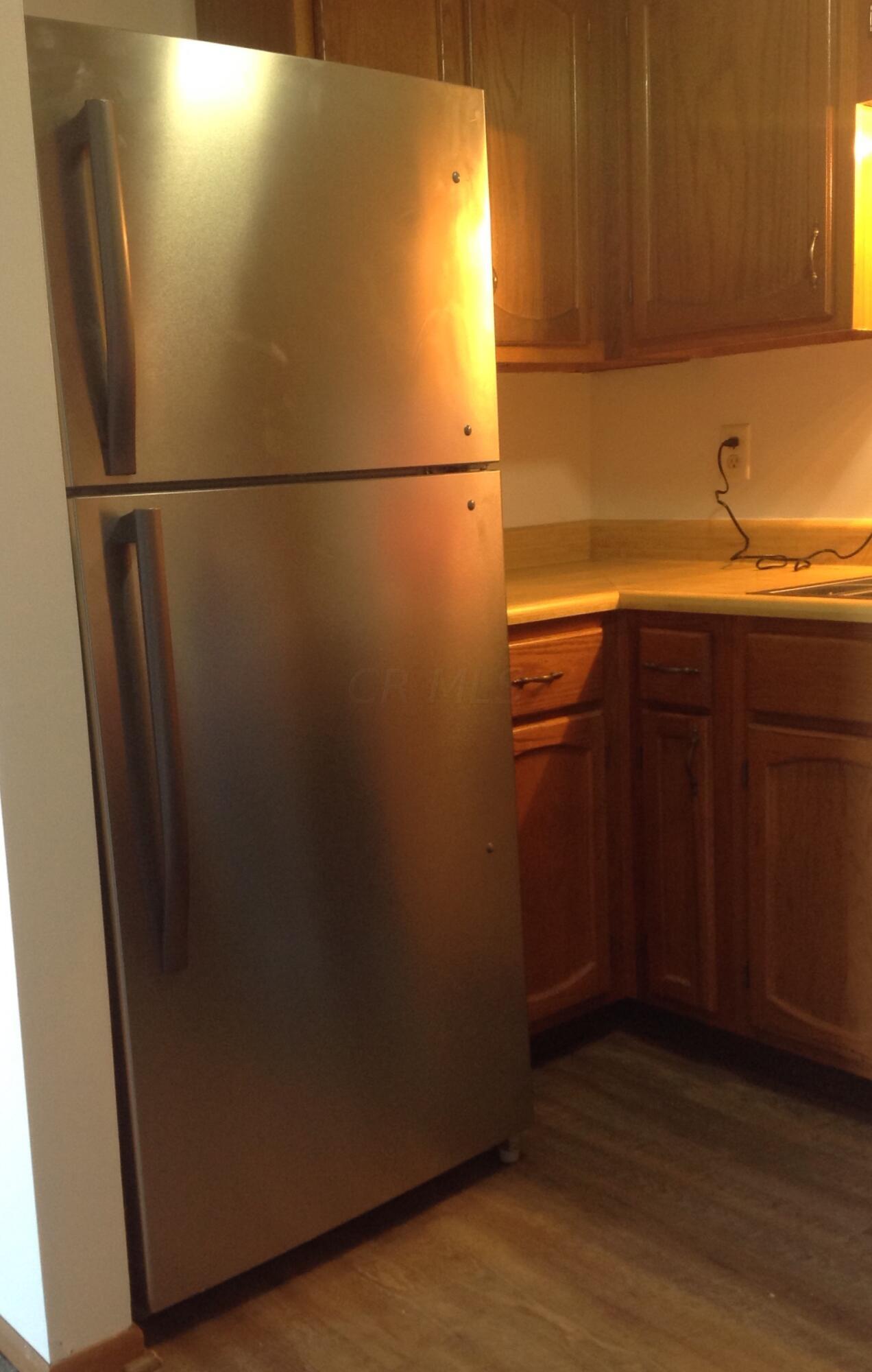 4143 Karl Road, Unit 320 Columbus, OH 43224 - Photo 6 of 15 IMG_3407