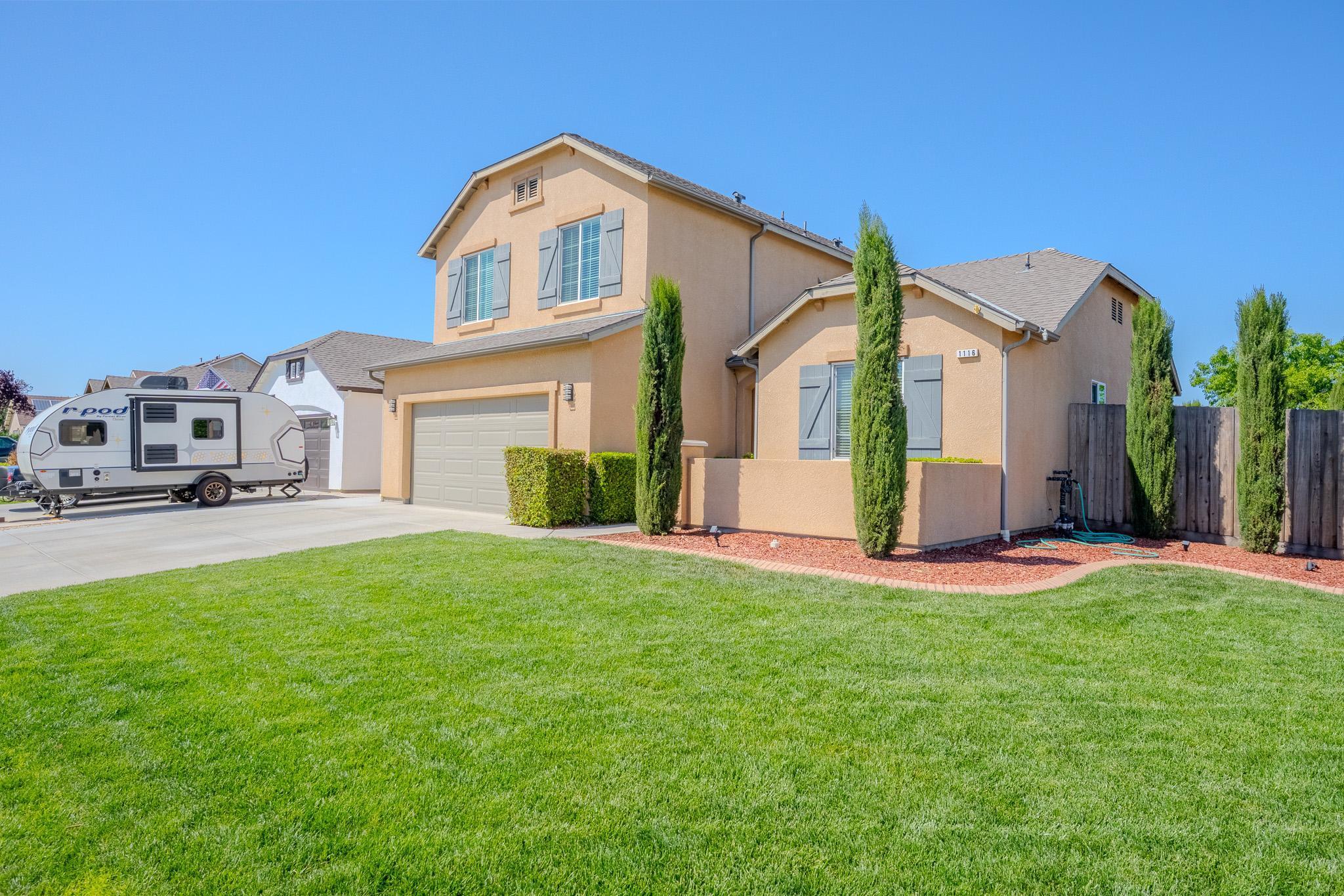 1116 West Muir Way Hanford, CA 93230 - Photo 3 of 57 DSC09045-HDR