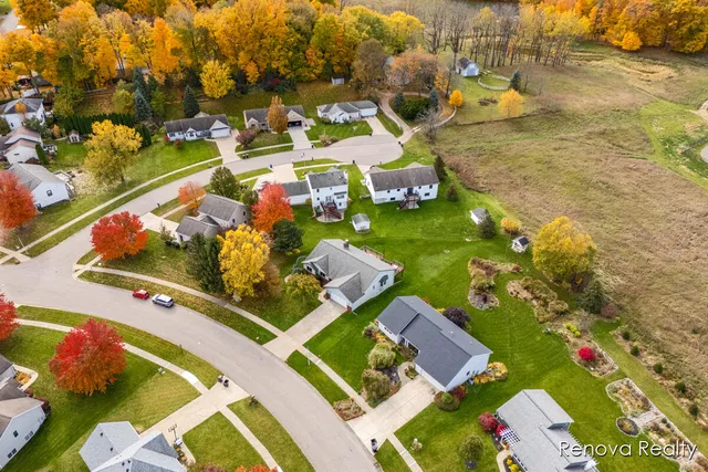 $560,000 | 8549 Eldora Drive Southwest, Byron Center, MI 49315