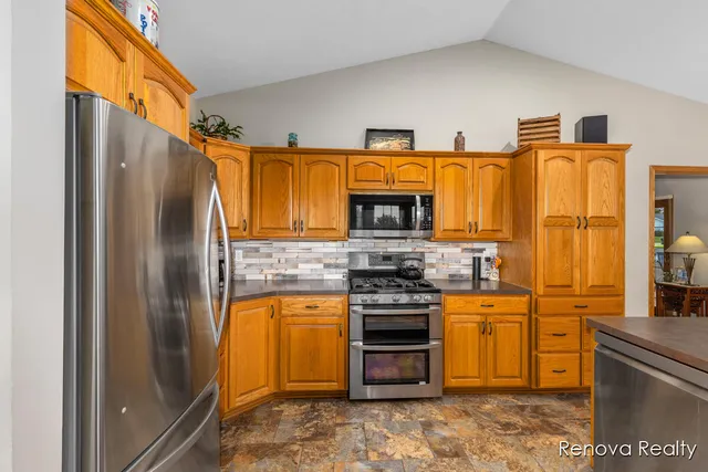 $560,000 | 8549 Eldora Drive Southwest, Byron Center, MI 49315