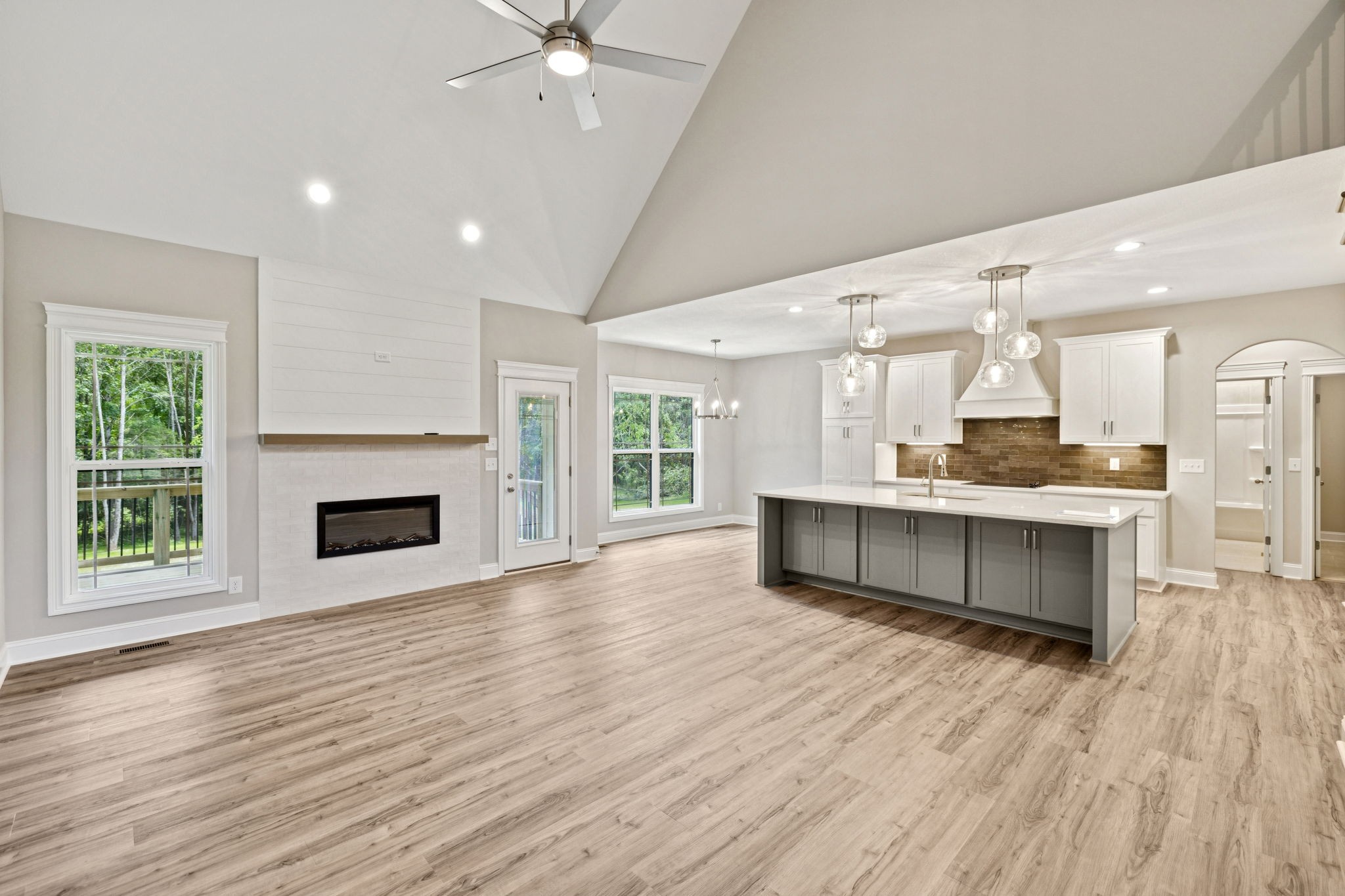 1017 Gholson Road Clarksville, TN 37043 - Photo 11 of 58