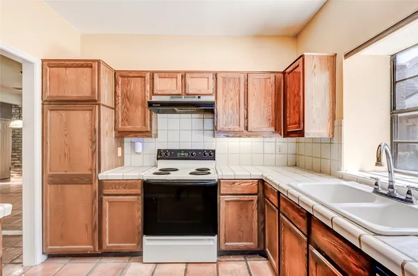 $308,000 | 10819 Crown Colony Drive, Unit 19, Austin, TX 78747