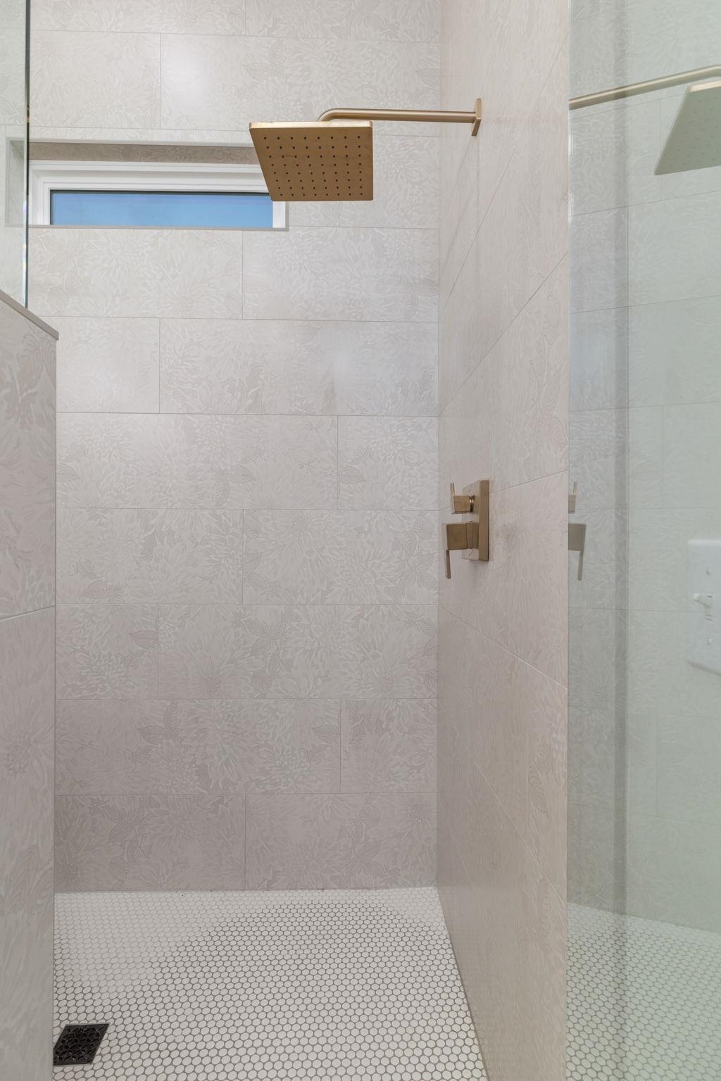 69 County Road 157 Corinth, MS 38834 - Photo 20 of 39 Full bathroom with a shower stall