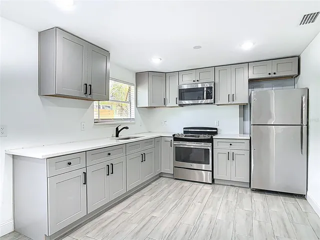 $349,900 | 1403 West 13th Place, Sanford, FL 32771