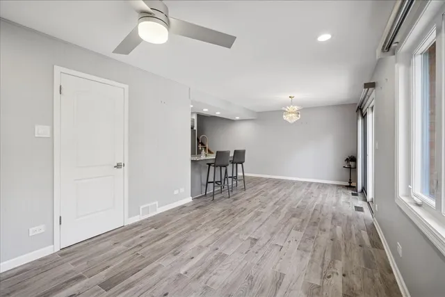 $385,000 | 711 Carriage Hill Drive, Glenview, IL 60025