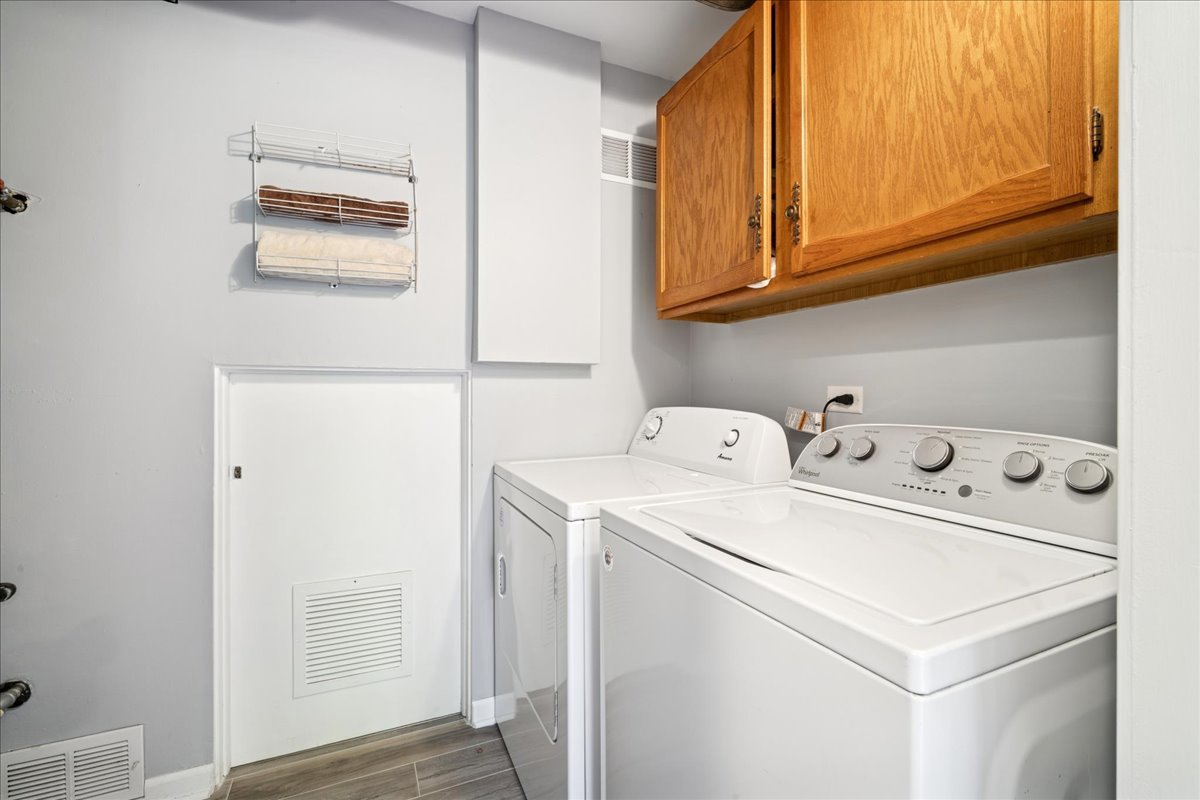 711 Carriage Hill Drive Glenview, IL 60025 - Photo 21 of 29