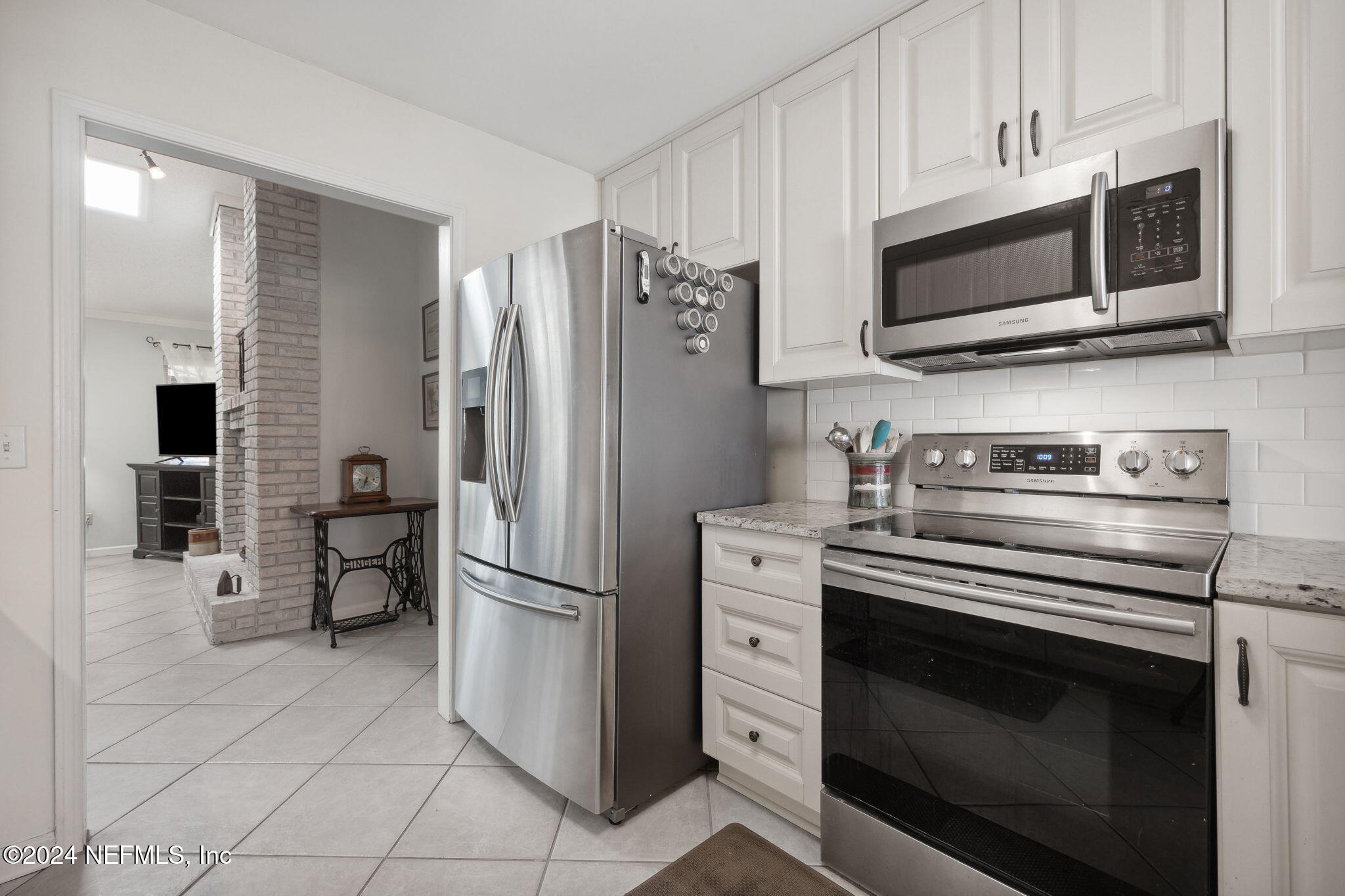 13883 Athens Drive Jacksonville, FL 32223 - Photo 17 of 55 Kitchen view