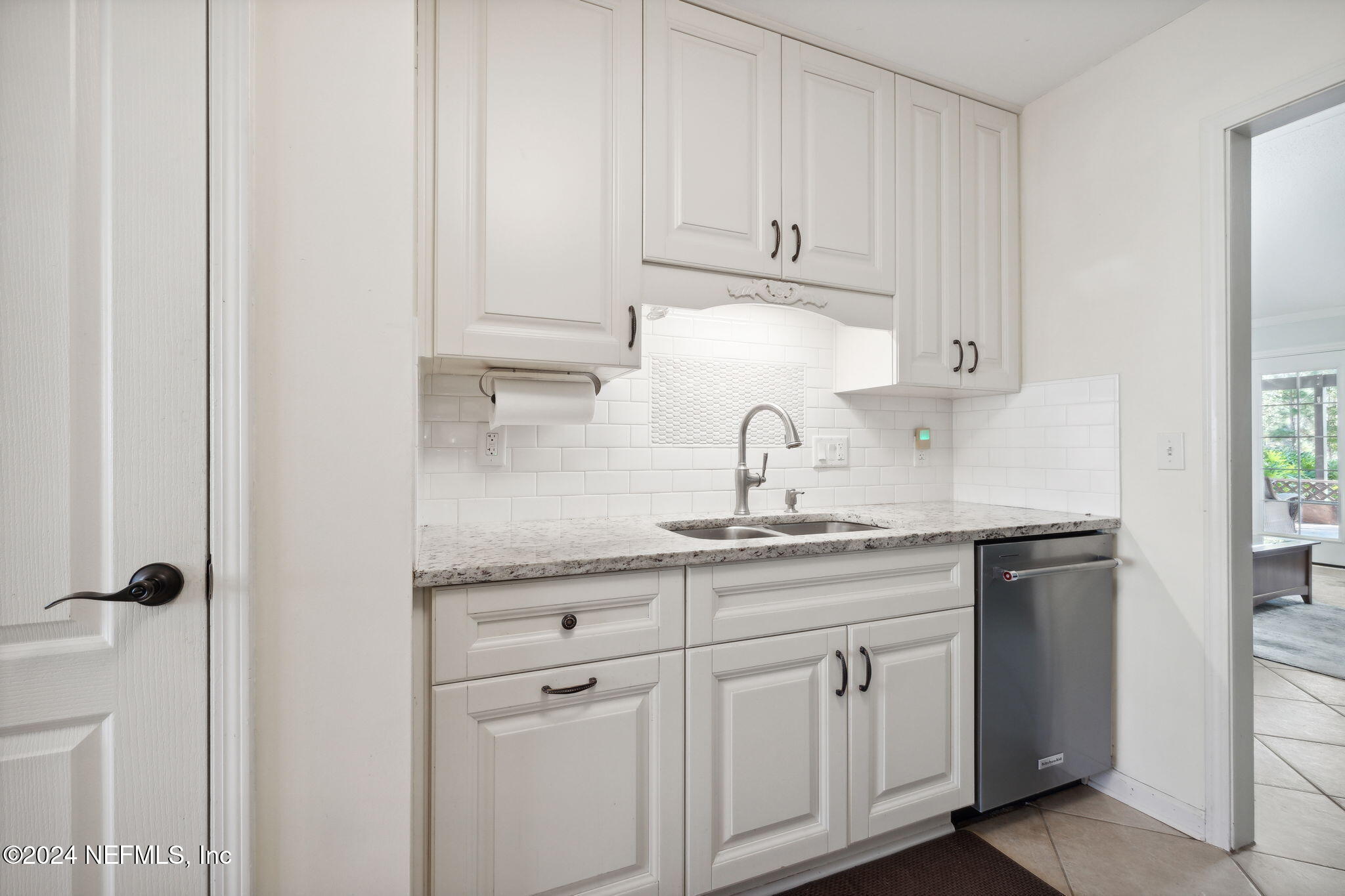 13883 Athens Drive Jacksonville, FL 32223 - Photo 19 of 55 Kitchen view. Pantry closet