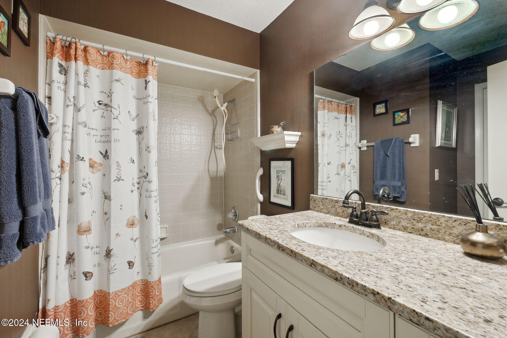 13883 Athens Drive Jacksonville, FL 32223 - Photo 33 of 55 Guest/Hall Bath