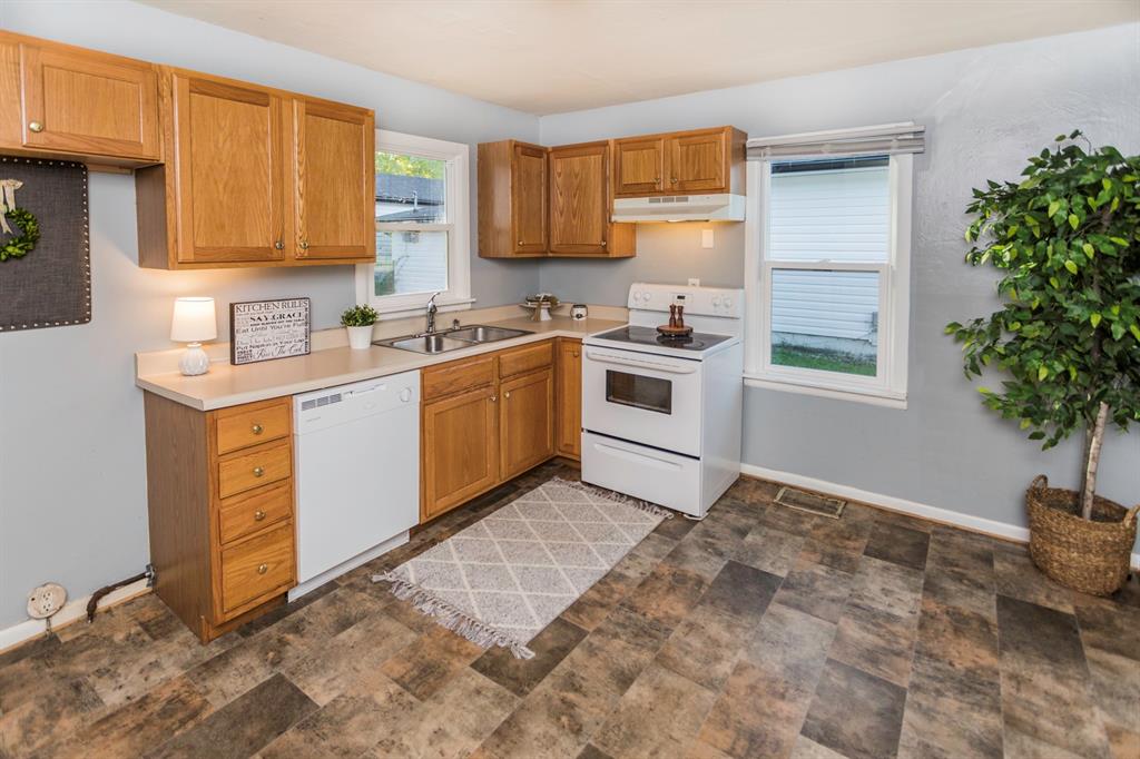 1112 South Nebo Road Muncie, IN 47304 - Photo 15 of 40 Gallery Image 15