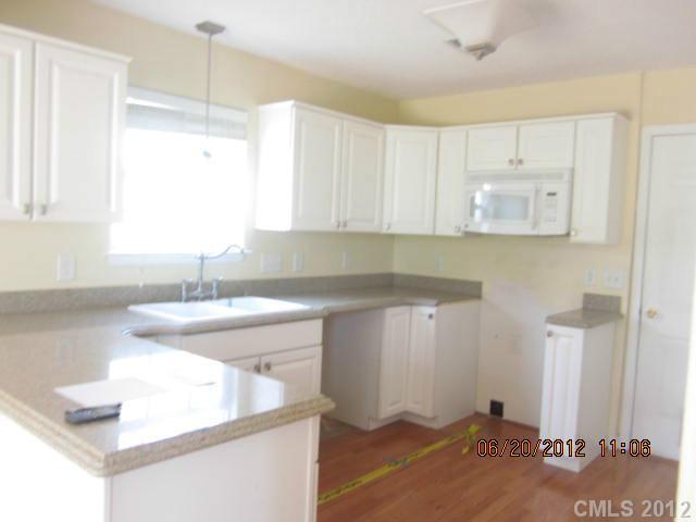 1324 River Run Road Lowell, NC 28098 - Photo 9 of 13 Gallery Image 9