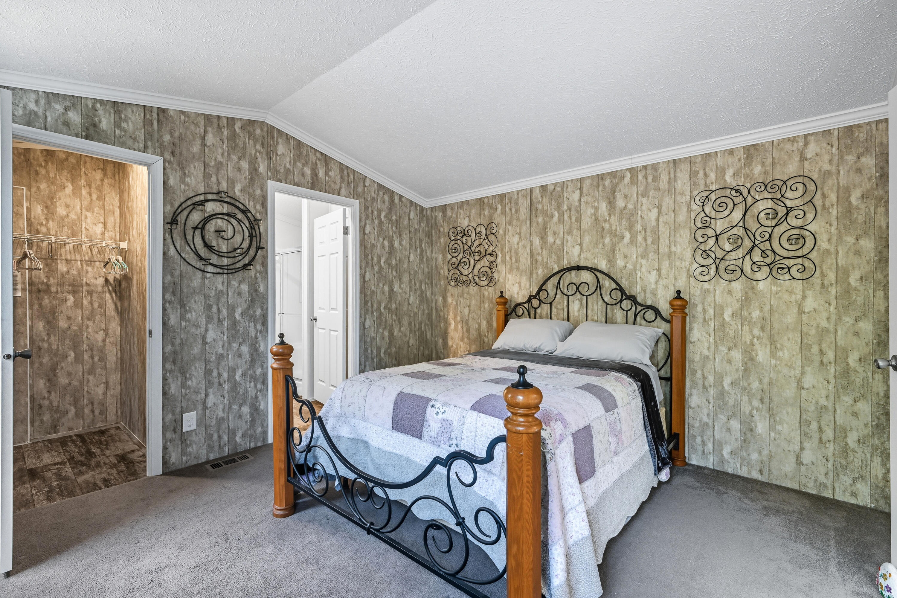 1107 Hill Road Clinton, ME 04927 - Photo 16 of 39