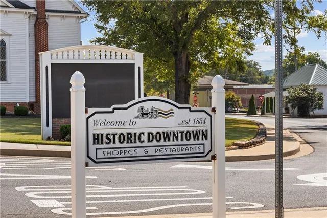 $899,900 | 115 South Main Street, Adairsville, GA 30103