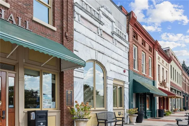 $899,900 | 115 South Main Street, Adairsville, GA 30103