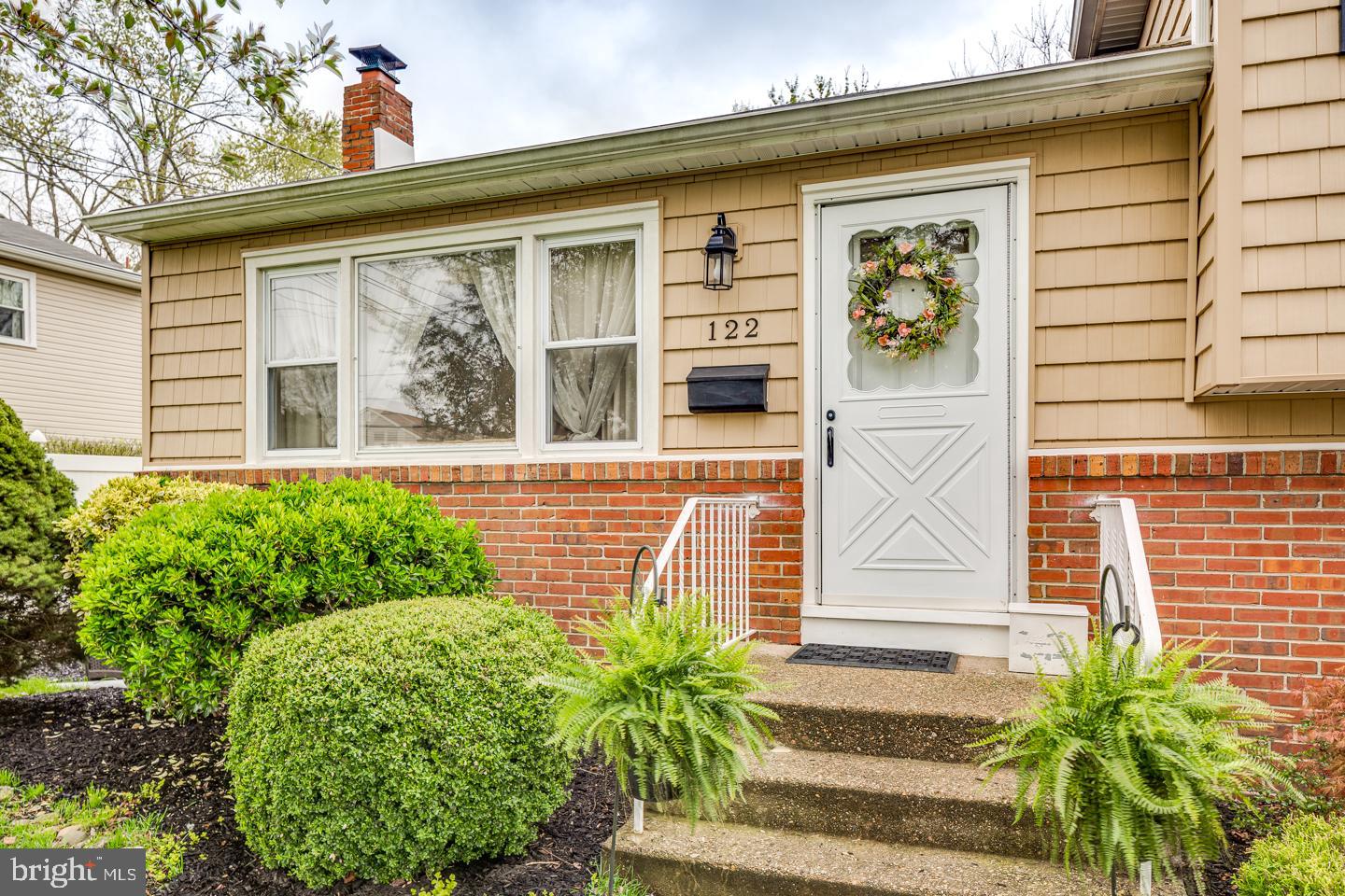 122 McIntosh Road Cherry Hill, NJ 08003 - Photo 4 of 37 Gallery Image 4