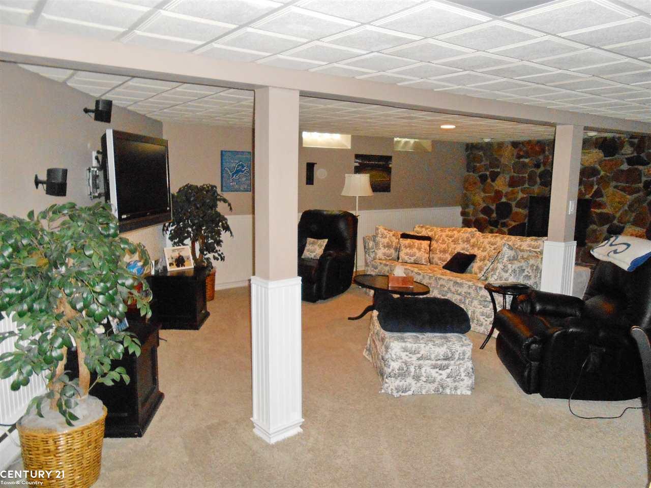 604 Wilwood Road Rochester Hills, MI 48309 - Photo 32 of 51