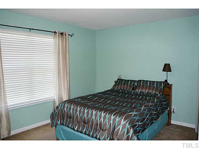 2809 Orchard Trace Way Raleigh, NC 27610 - Photo 19 of 22 Gallery Image 19