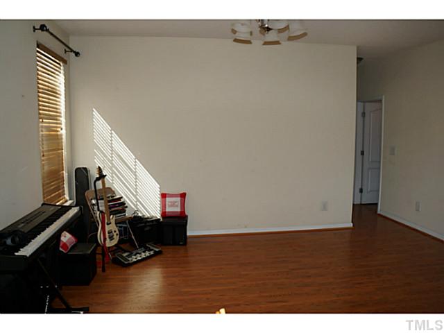 2809 Orchard Trace Way Raleigh, NC 27610 - Photo 7 of 22 Gallery Image 7