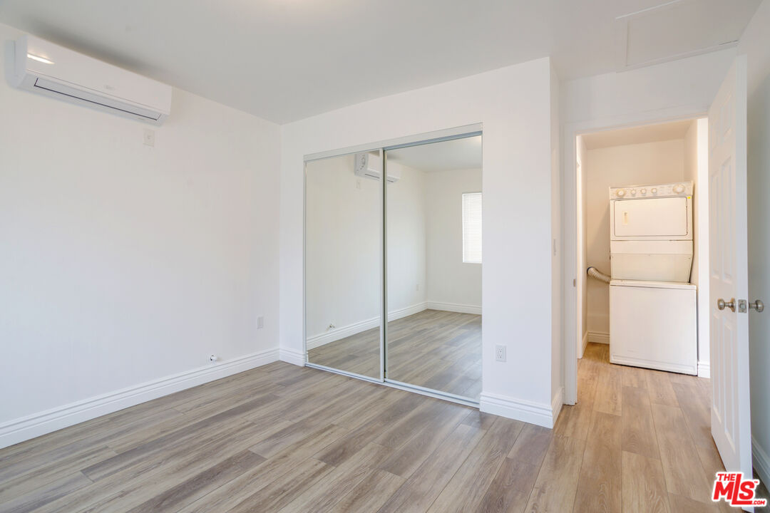 1789 1/2 Atchison Street Pasadena, CA 91104 - Photo 18 of 21 wooden floor in an empty room