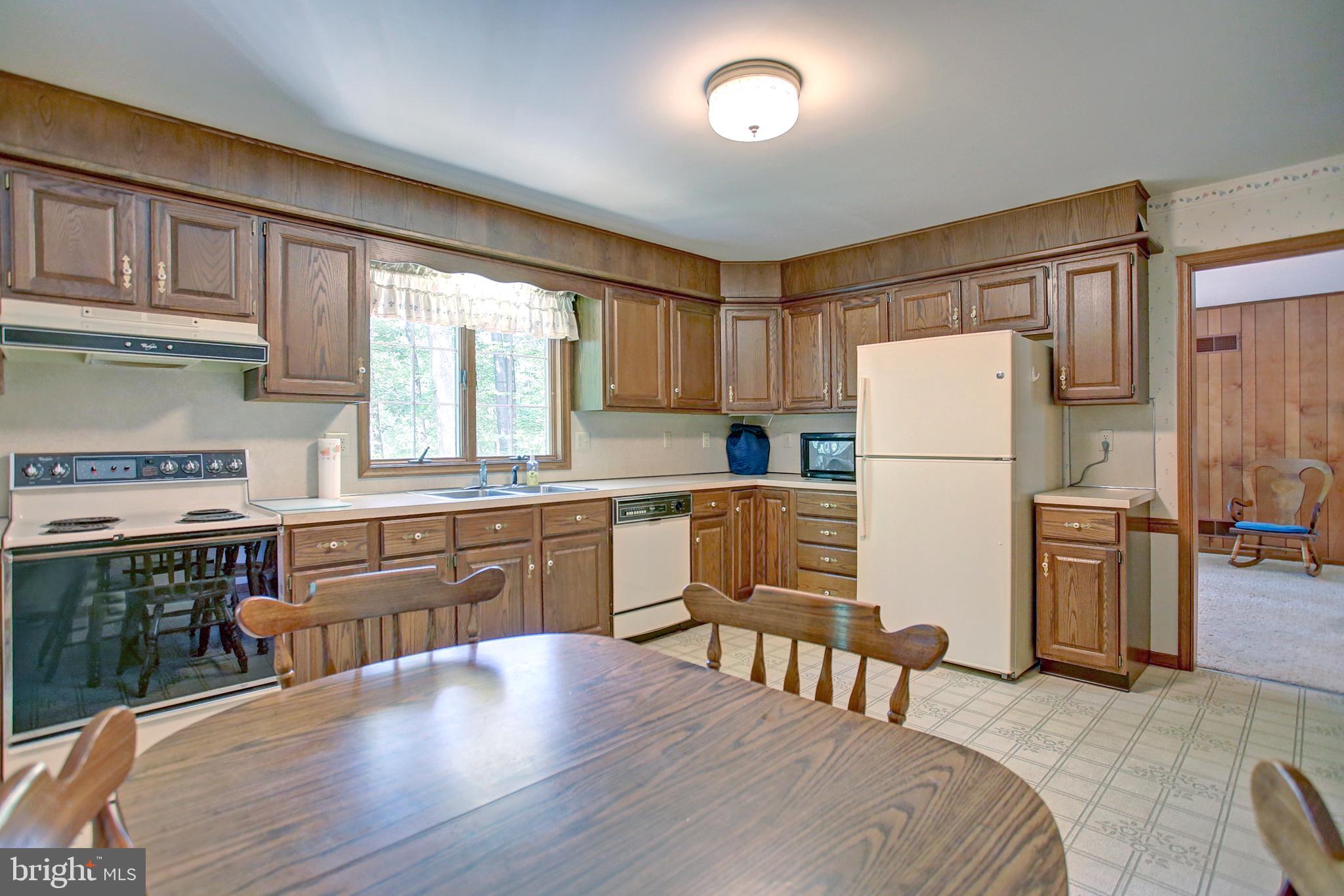 579 Spring Lane Boiling Springs, PA 17007 - Photo 13 of 46 Gallery Image 13