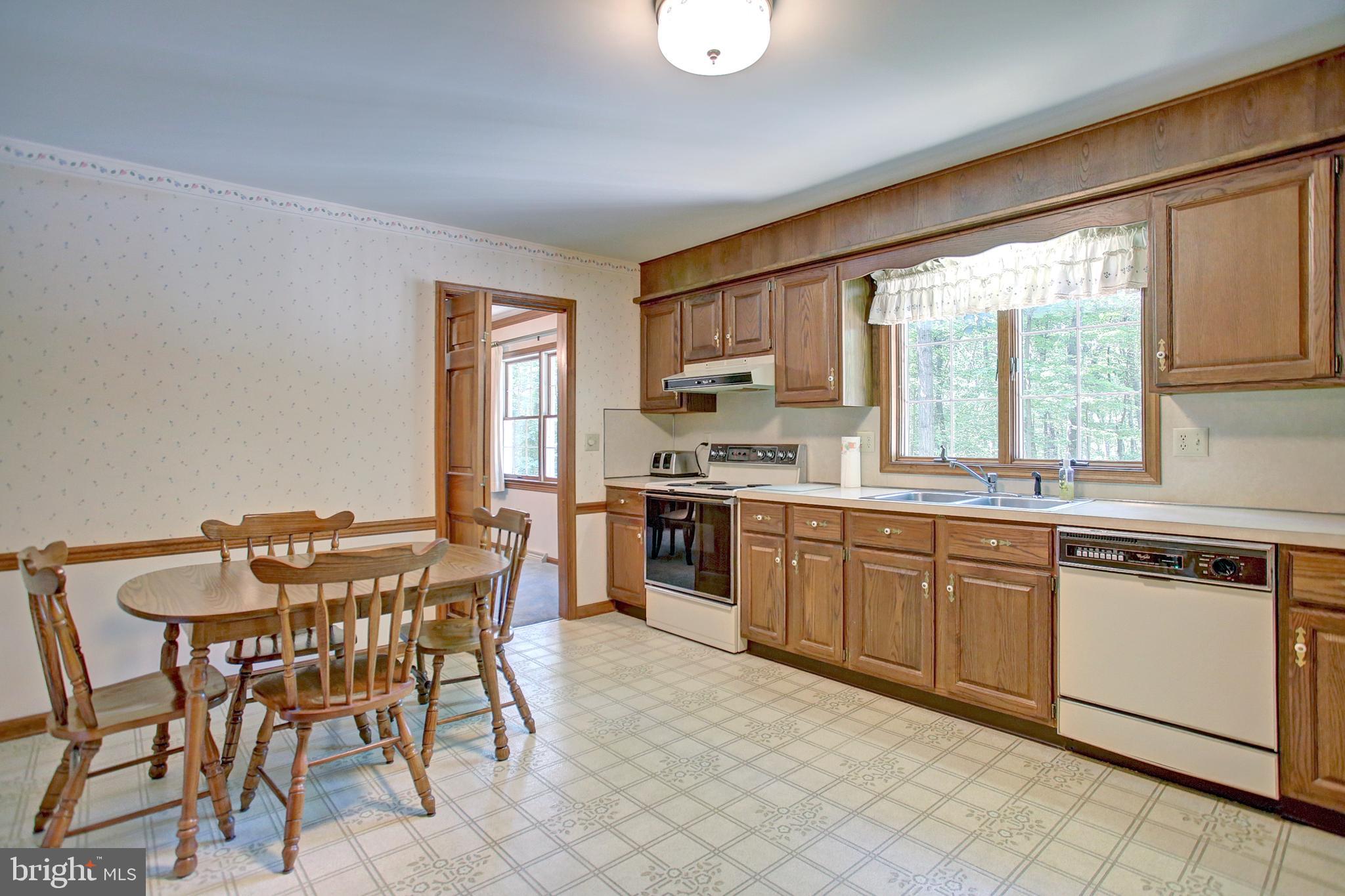 579 Spring Lane Boiling Springs, PA 17007 - Photo 15 of 46 Gallery Image 15