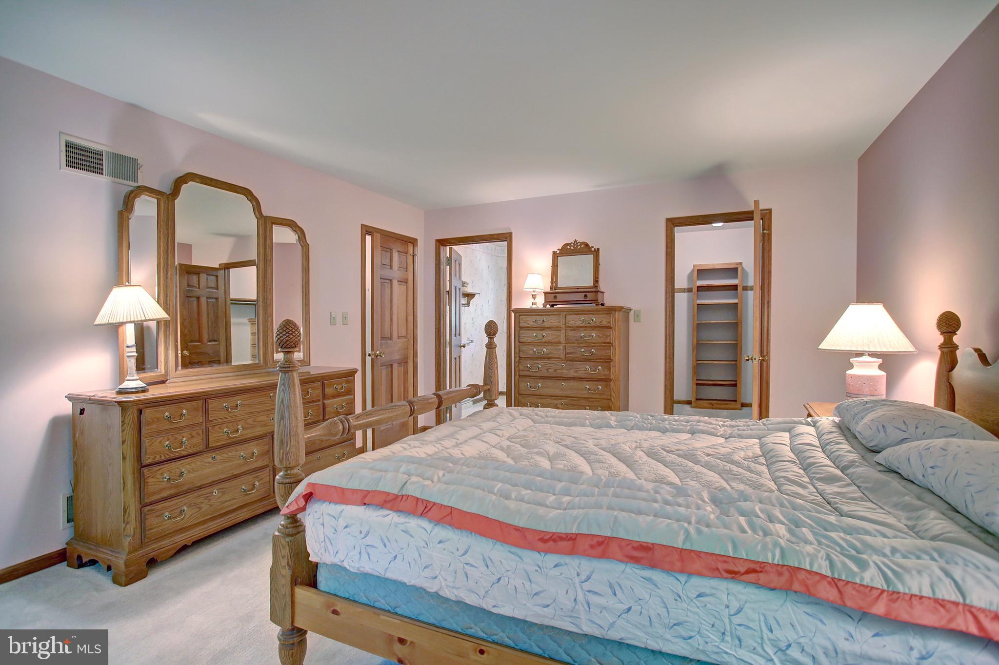 579 Spring Lane Boiling Springs, PA 17007 - Photo 23 of 46 Gallery Image 23