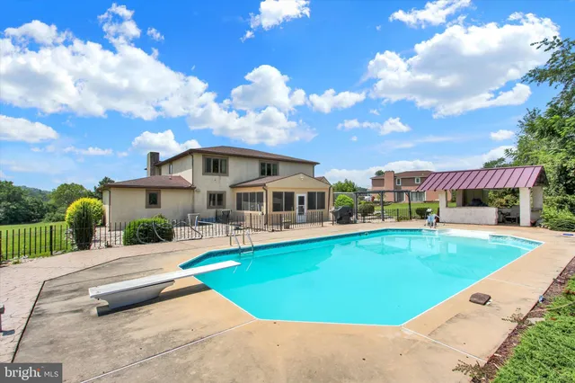 $655,000 | 5297 Lincoln Highway West, York, PA 17408