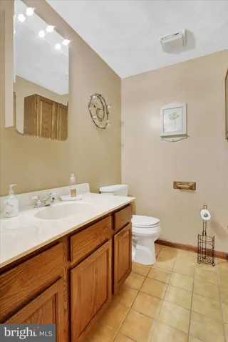 $655,000 | 5297 Lincoln Highway West, York, PA 17408