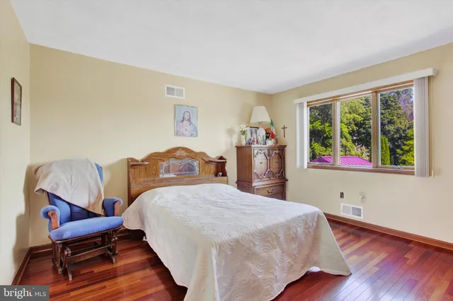 $655,000 | 5297 Lincoln Highway West, York, PA 17408